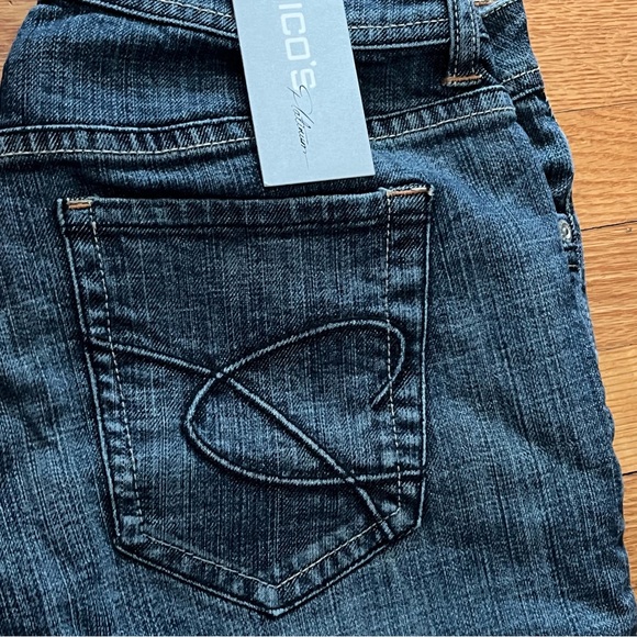 New Chico’s Platinum Finish Premium Fit Wide Leg Jeans Size 0 - Picture 4 of 8